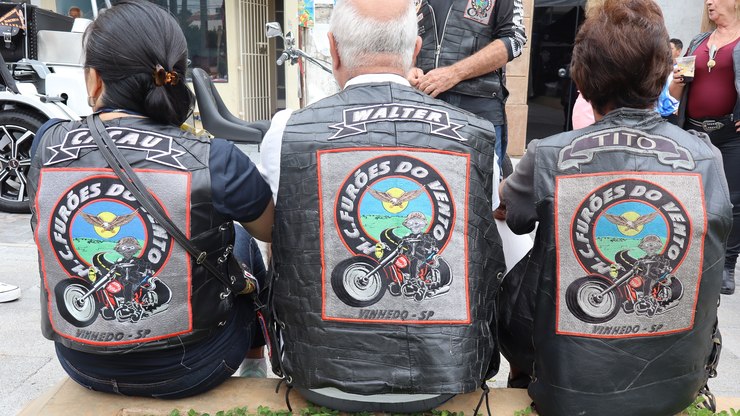 Motoclube reúne doações em encontro no Parque Jayme Ferragut