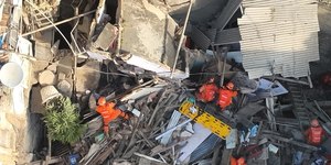 Desabamento no Catete deixa vários feridos e interdita rua no Rio