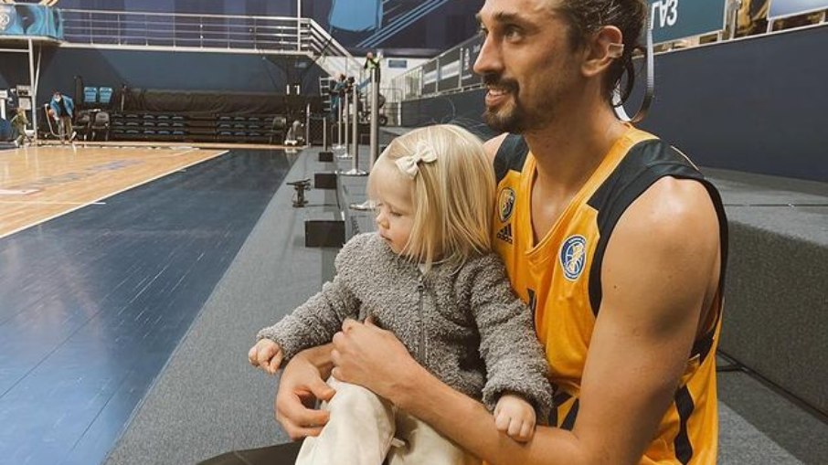 Jogador de basquete russo, Alexey Shved sofreu lesão grave na cabeça 