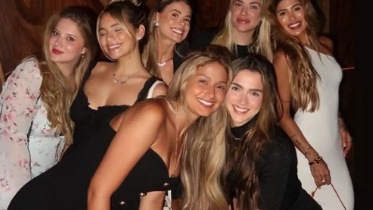 Esposas de jogadores da Seleção jantam juntas em Las Vegas Esposas de jogadores da Seleção jantam juntas em Las Vegas