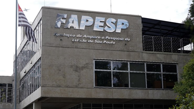 Bolsas%20de%20pesquisa%20da%20Fapesp%20ter%C3%A3o%20aumento