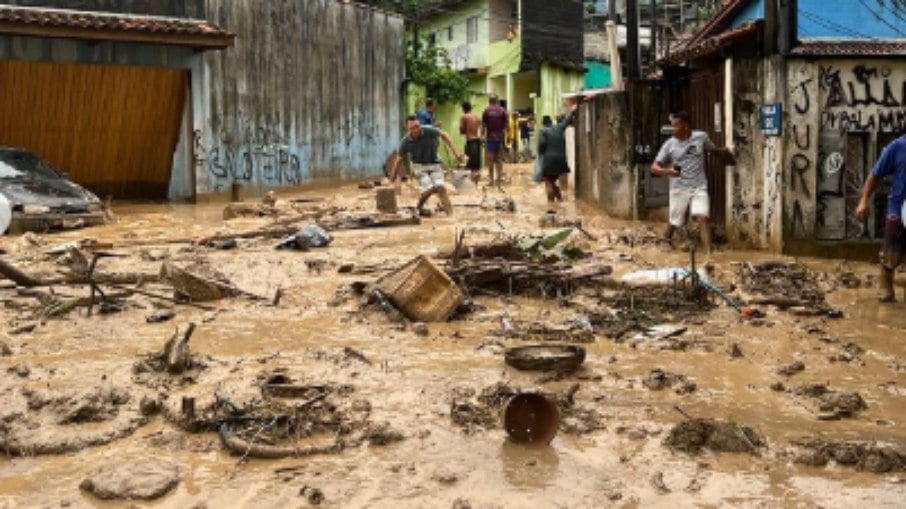 Chuvas provocaram estragos em São Sebastião (SP)