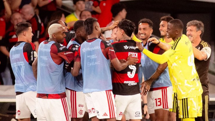 Flamengo%20mant%C3%A9m%20persegui%C3%A7%C3%A3o%20ao%20l%C3%ADder%20Palmeiras
