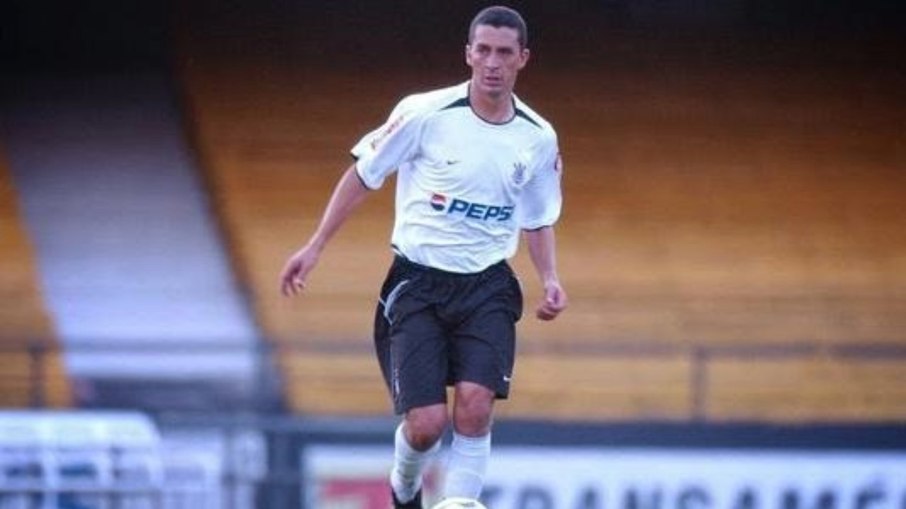 Foragido, Piá, ex-Corinthians e Ponte, é preso após fugir da polícia Foragido, Piá, ex-Corinthians e Ponte, é preso após fugir da polícia