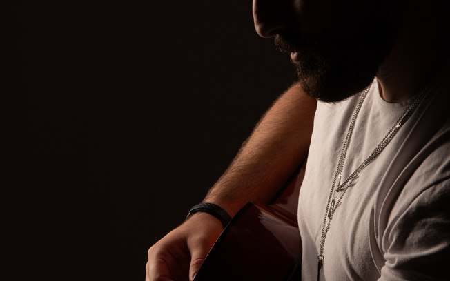 Erick Roza lança música em homenagem ao Dia da Mulher
