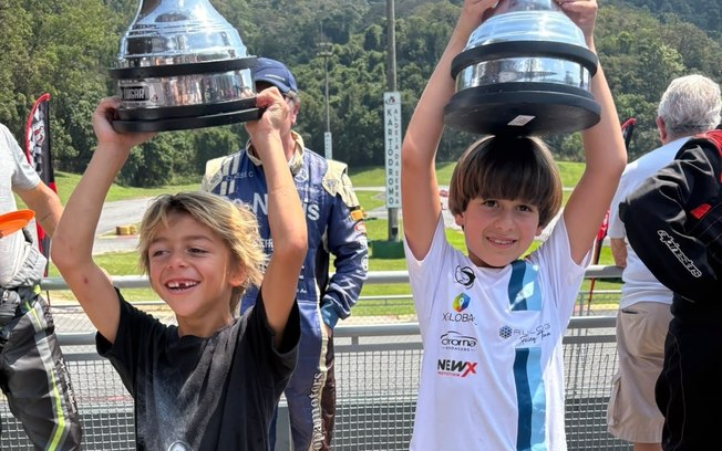 Daniel Lancaster acompanha estreia do filho no kart e celebra 1º pódio