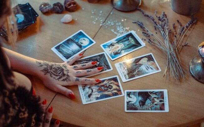Voc tem medo de tarot? Descubra o verdadeiro poder por trs das cartas Voc tem medo de tarot? Descubra o verdadeiro poder por trs das cartas