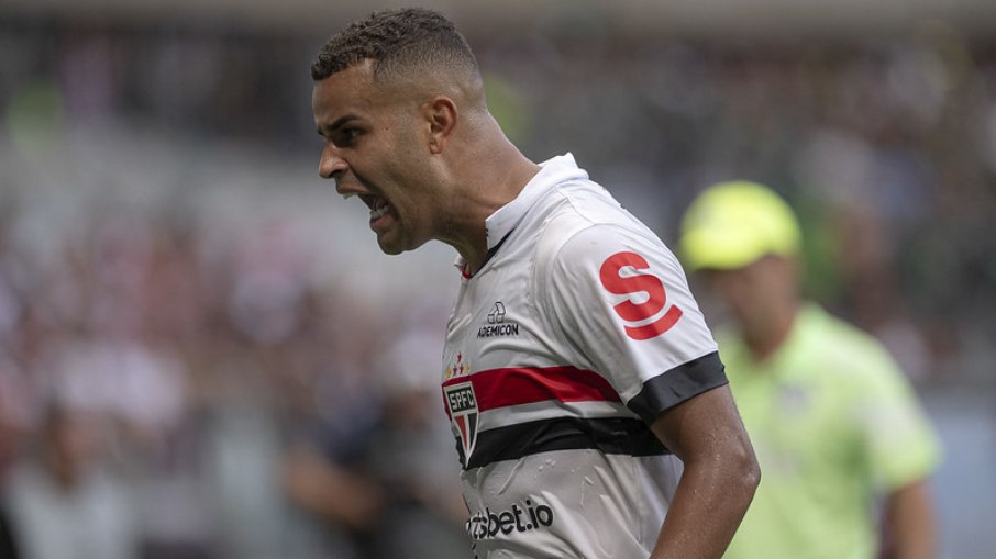 São Paulo volta a campo após vencer o Palmeiras na final da Supercopa Rei