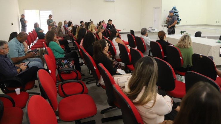 CMDCA de Vinhedo inicia biênio 2025–2027