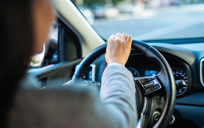 O que pode acontecer com um motorista sem CRLV?
