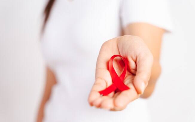 Dezembro Vermelho: Brasil registra queda no número de casos de Aids