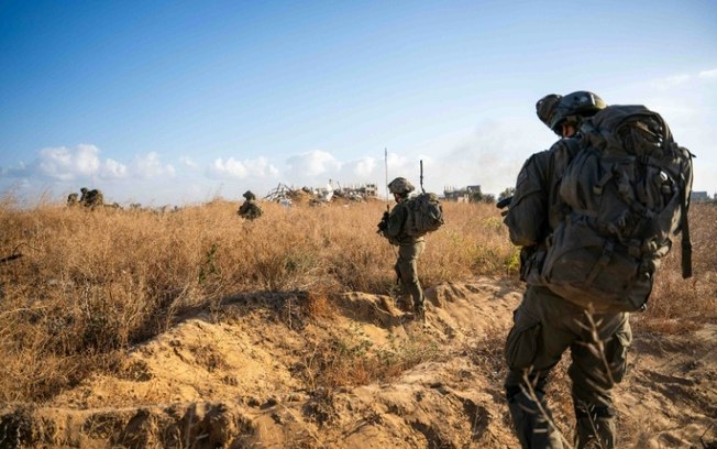 Foto divulgada pelo exército israelense em 3 de junho, onde aparecem soldados deslocados na Faixa de Gaza