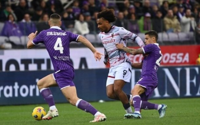 Fiorentina venceu o Bologna por 2 a 1 em novembro pelo Campeonato Italiano Fiorentina venceu o Bologna por 2 a 1 em novembro pelo Campeonato Italiano