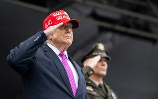 Justiça freia tentativa de Trump de punir quem colabora com Haia