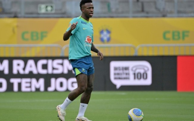 Vinícius Júnior durante treino da Seleção Brasileira na Fonte Nova, em Salvador