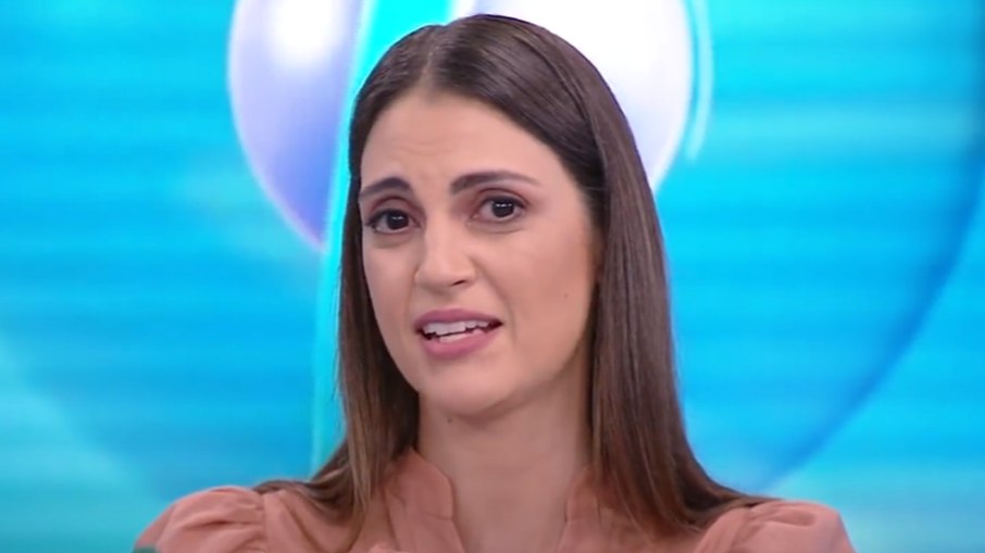 Chris Flores fala sobre saída da televisão