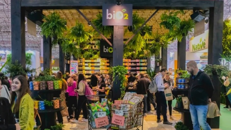 Objetivo é aproximar os participantes de tendências, produtos e oportunidades do mercado de produtos naturais, orgânicos e de bem-estar. Objetivo é aproximar os participantes de tendências, produtos e oportunidades do mercado de produtos naturais, orgânicos e de bem-estar.