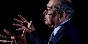 Gilmar Mendes determina que só PGR pode pedir impeachment no STF