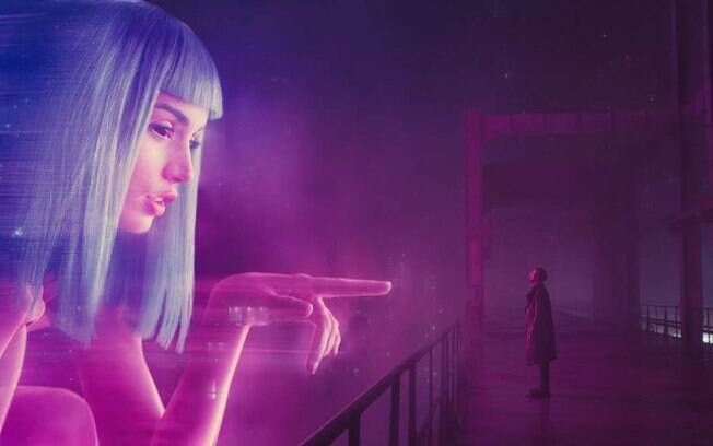 Cena de Blade Runner 2049: desenvolvimento narrativo fora dos padrões atuais no cinemão causa estranheza