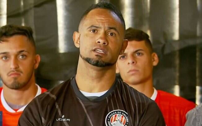 Goleiro Bruno durante entrevista coletiva no Poços de Caldas