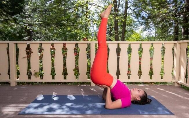 Essa é mais uma postura de ioga que traz benefícios para o sistema circulatório