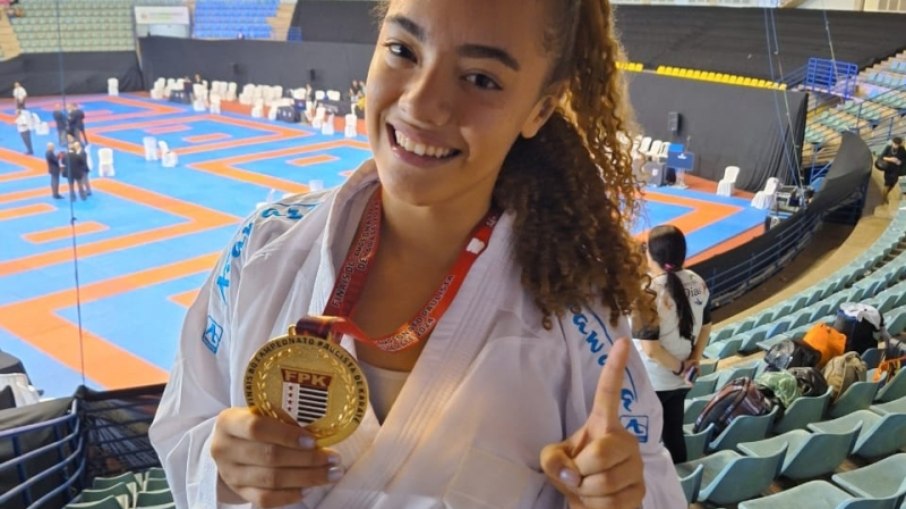 Yasmin Antunes de Souza iniciou no Karatê aos 6 anos de idade e já conquistou várias medalhas representando Vinhedo