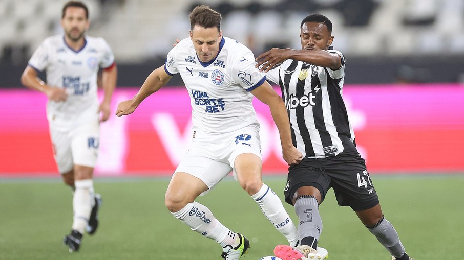 Botafogo vence Bahia em confronto direto no Brasileirão