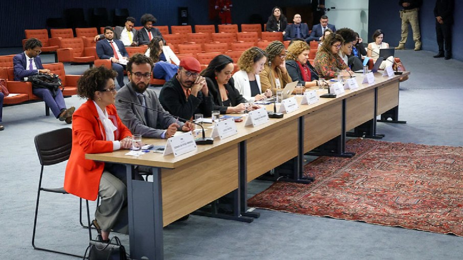 Membros de entidades participaram do encontro