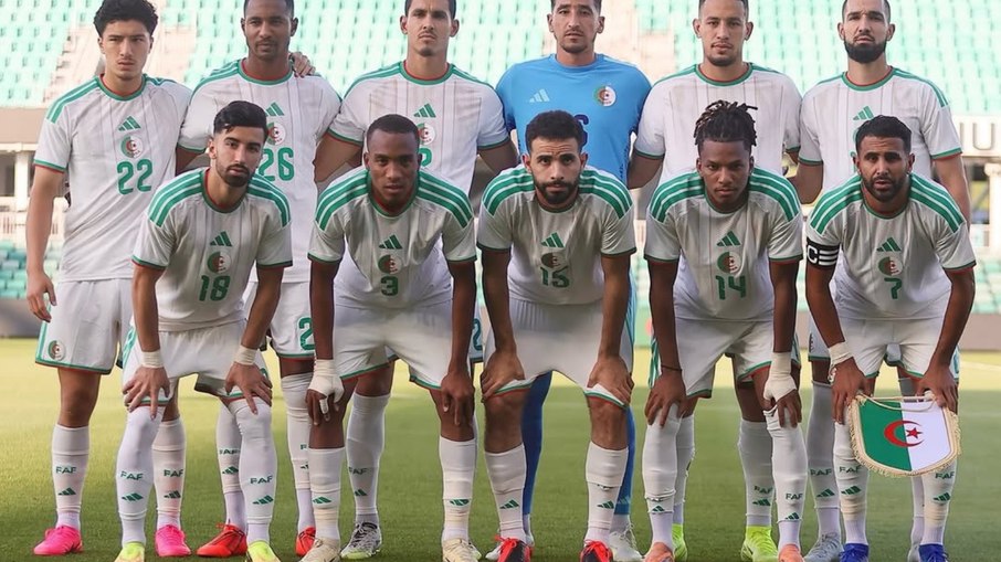 Jogadores da Seleção Argelina Jogadores da Seleção Argelina