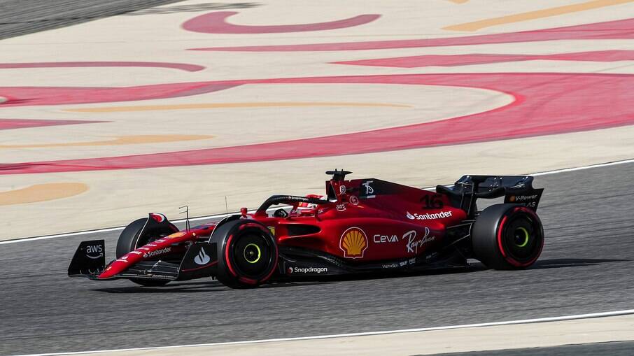 Leclerc fez a pole position no Bahrein