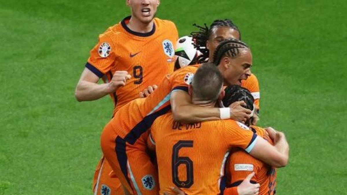 Holanda e Turquia fizeram mais um jogo emocionante na Eurocopa