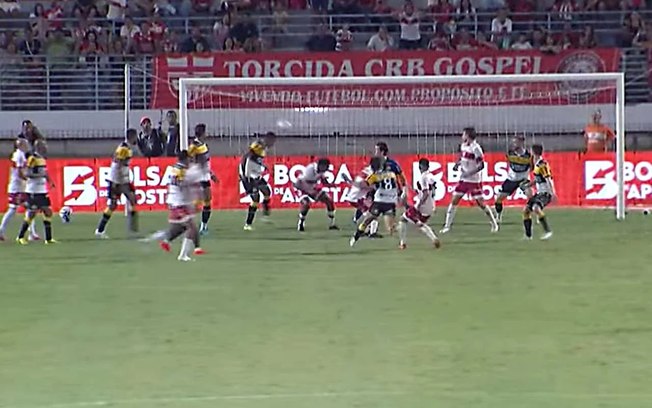CRB vence Criciúma, no Rei Pelé CRB vence Criciúma, no Rei Pelé