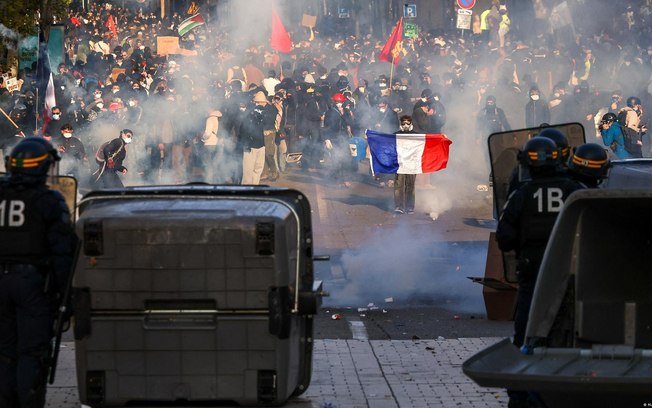 França tem novo dia de atos massivos e confrontos em várias cidades
