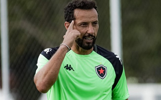 Nenê tem, no momento, interesse em adquirir a SAF do Botafogo-PB Nenê tem, no momento, interesse em adquirir a SAF do Botafogo-PB