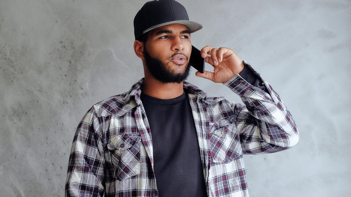 Bonés para rostos arredondados Bonés para rostos arredondados