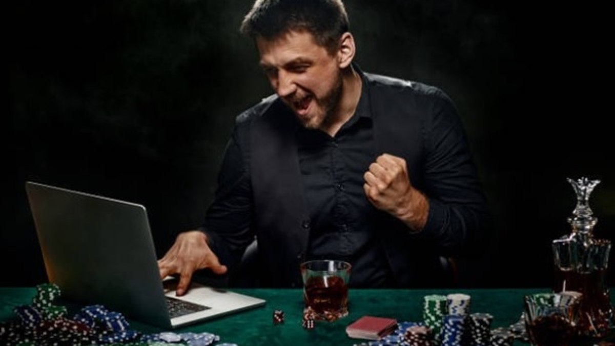 Poker a dinheiro real, muita emoção e adrenalina!