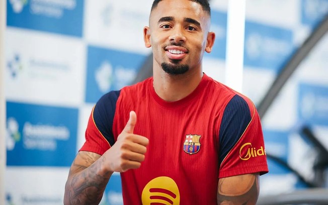 Adeus de Messi à Argentina coincide com chegada de Gabriel Jesus ao Barcelona