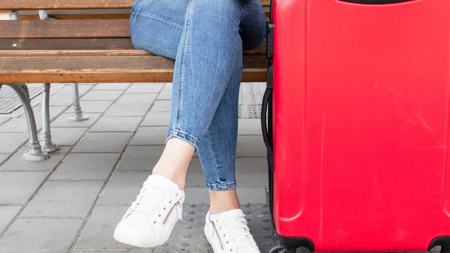 EUA acabam com obrigação de tirar sapatos em aeroportos EUA acabam com obrigação de tirar sapatos em aeroportos