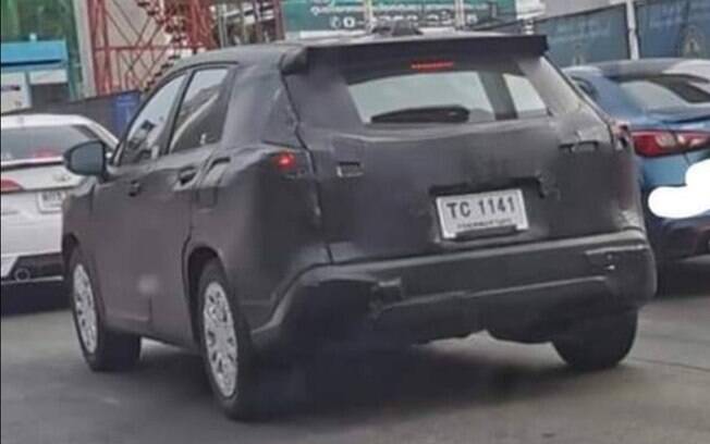 SUV da Toyota é flagrado na Tailândia, mas será o mesmo carro que vai ser fabricado no Brasil, a partir do ano que vem