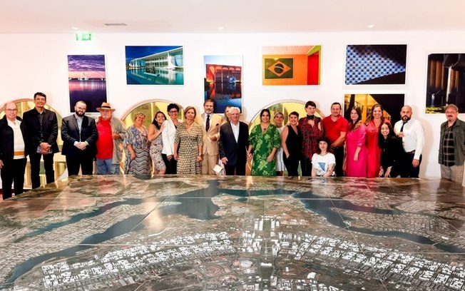 Abertura de exposição sobre Brasília no Porto reúne autoridades e celebra a capital modernista