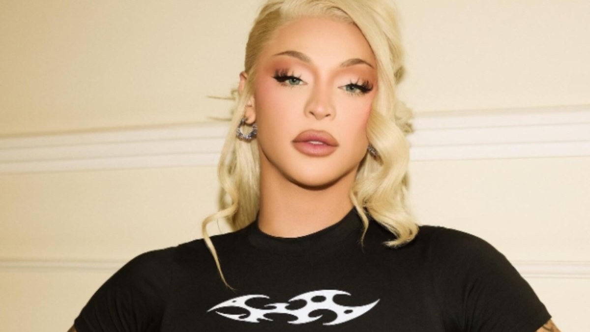 Pabllo Vittar mostra base favorita do momento, que custa menos de R$ 50