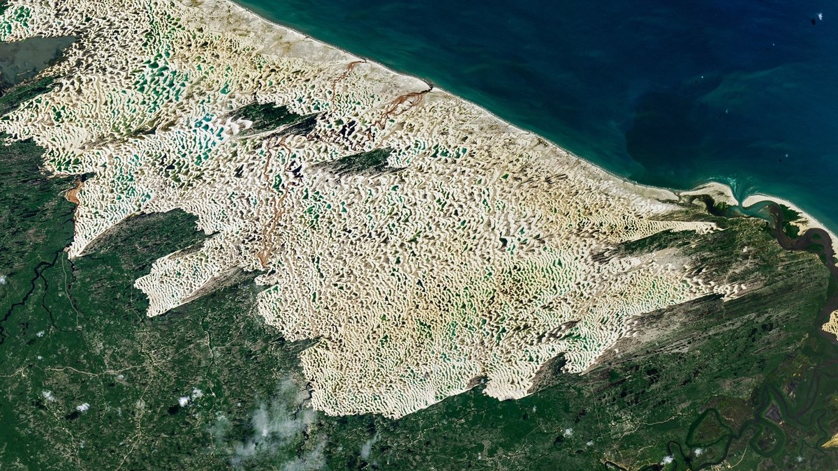 NASA publica imagem espacial dos Lençóis Maranhenses e viraliza nas redes sociais NASA publica imagem espacial dos Lençóis Maranhenses e viraliza nas redes sociais