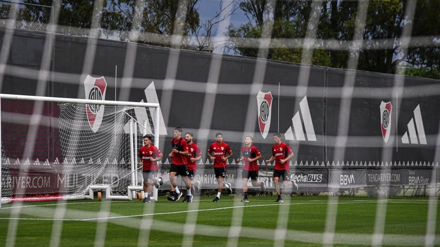 Barca do River Plate tem ex-Palmeiras e alvo do Flamengo