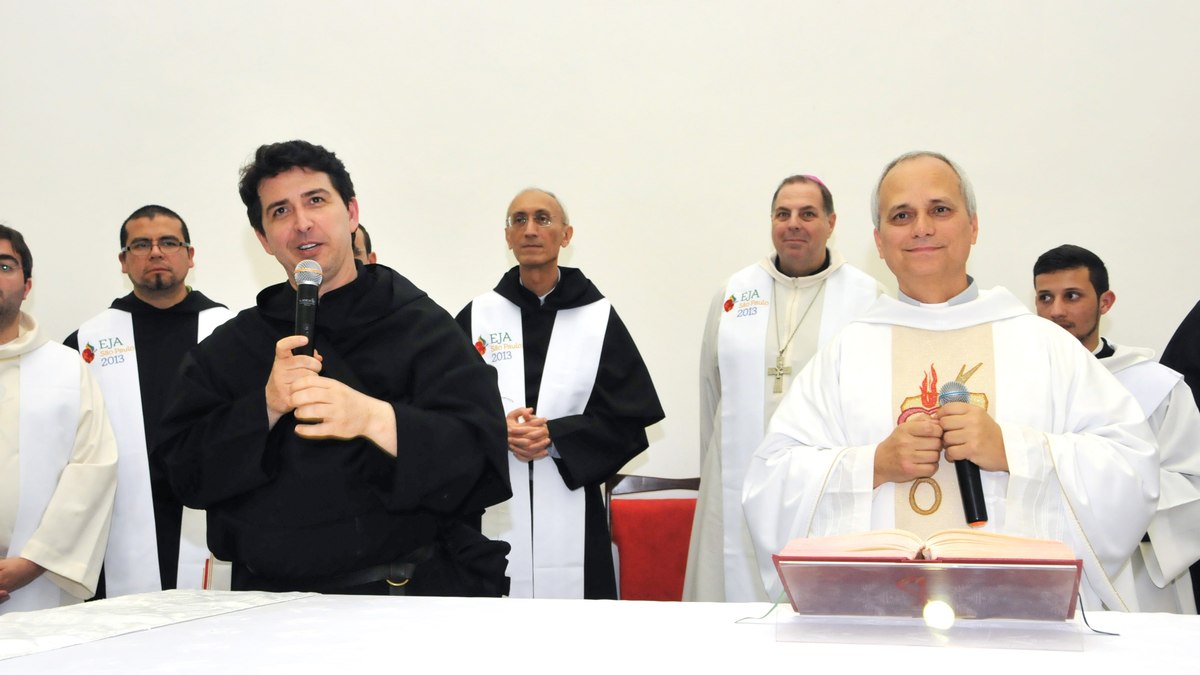 Encontro em 2013 no Colégio Agostiniano Encontro em 2013 no Colégio Agostiniano