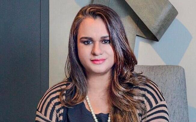 Erika Stancolovich, doutora em psicanálise, oficial da força aérea brasileira, escritora e conferencista internacional