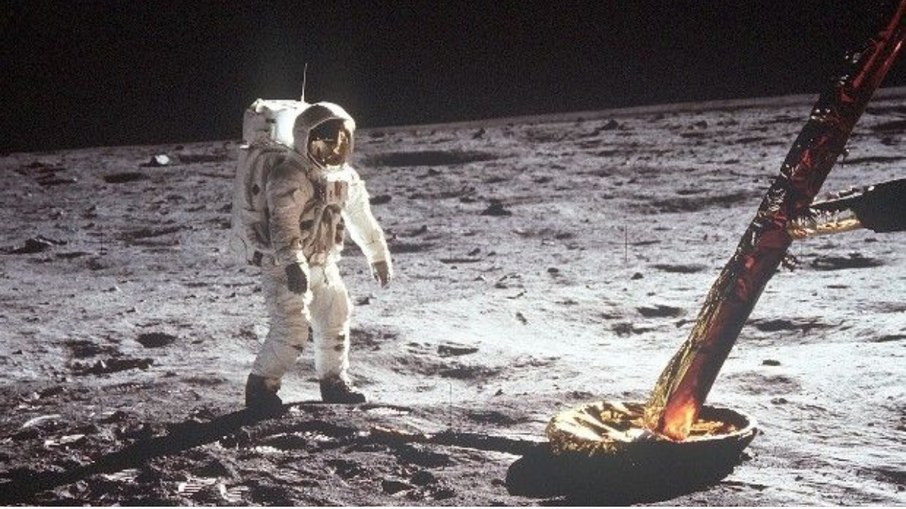 Buzz Aldrin na superfície da Lua, durante a missão Apollo 11