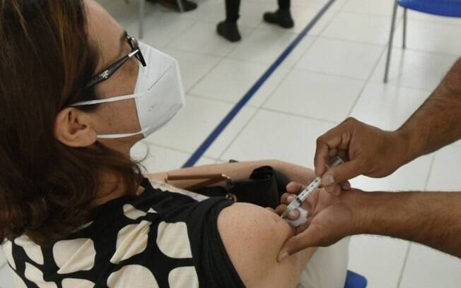 Covid: Estudo mostra que Campinas pode levar quase 2 anos para terminar vacinação