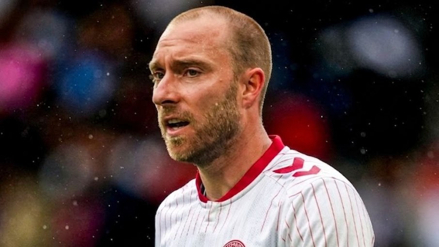 Eriksen passa bem após novo mal súbito em campo depois de 5 anos Eriksen passa bem após novo mal súbito em campo depois de 5 anos