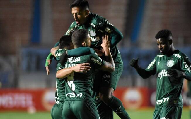 Palmeiras comemora gol contra o Bolívar