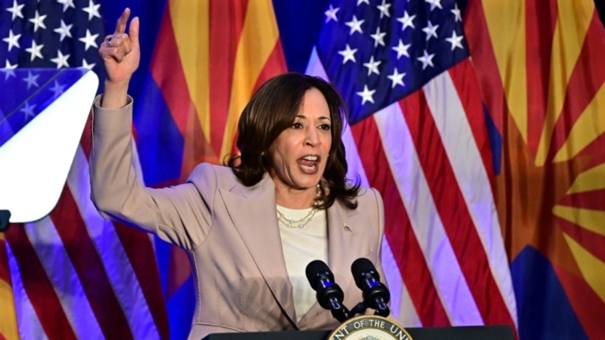 A vice-presidenta dos Estados Unidos, Kamala Harris, em um comício em Tucson (Arizona), em 12 de abril de 2024